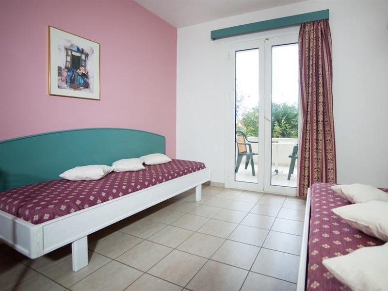 Theoni Apartments Malia  Ngoại thất bức ảnh