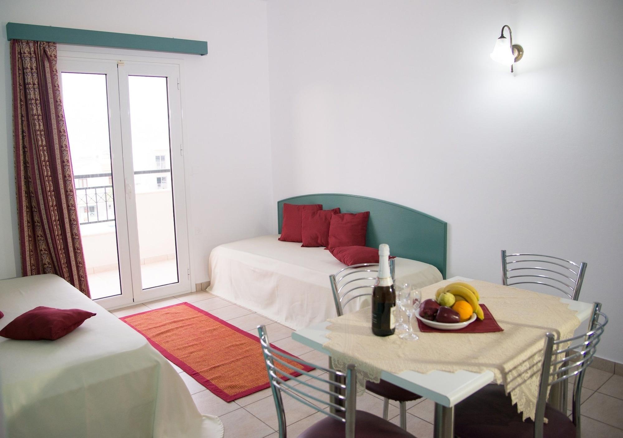 Theoni Apartments Malia  Ngoại thất bức ảnh