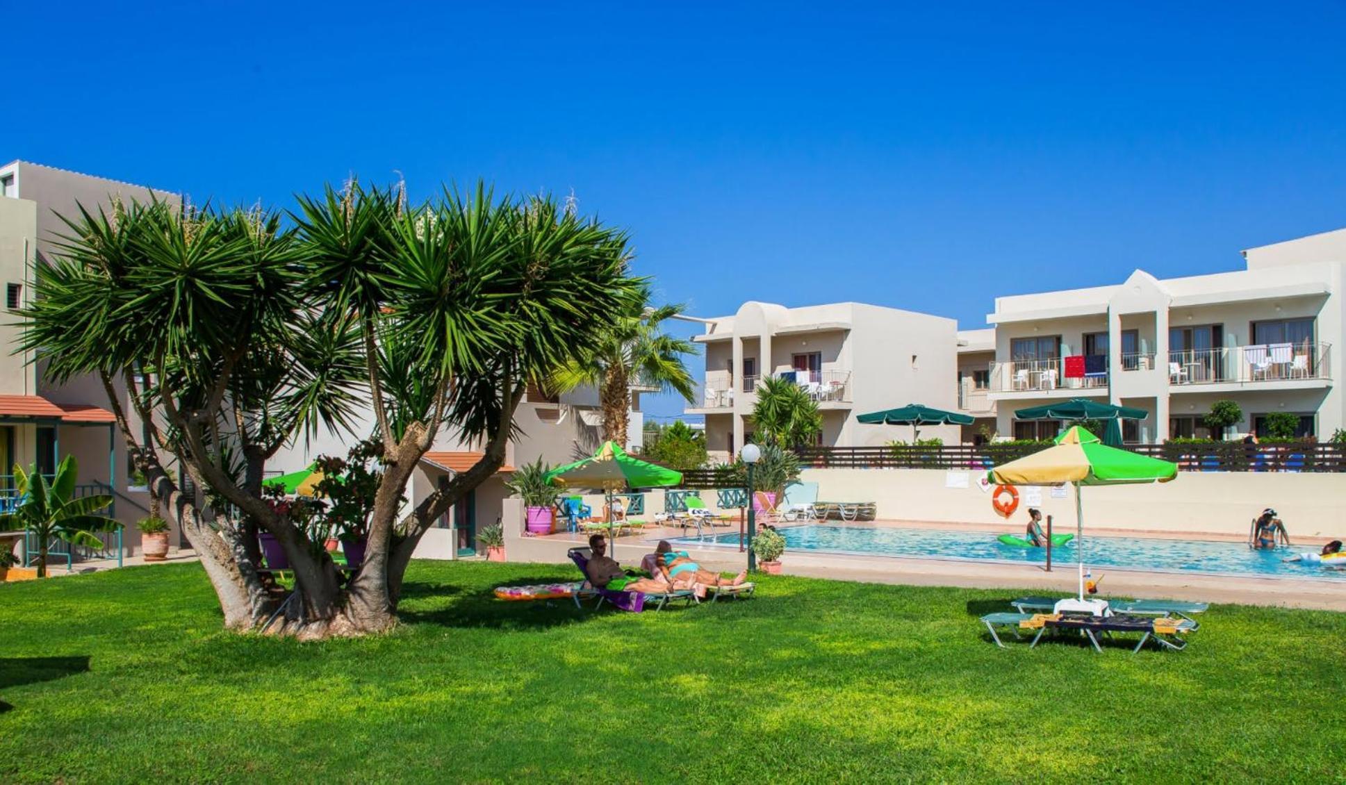Theoni Apartments Malia  Ngoại thất bức ảnh