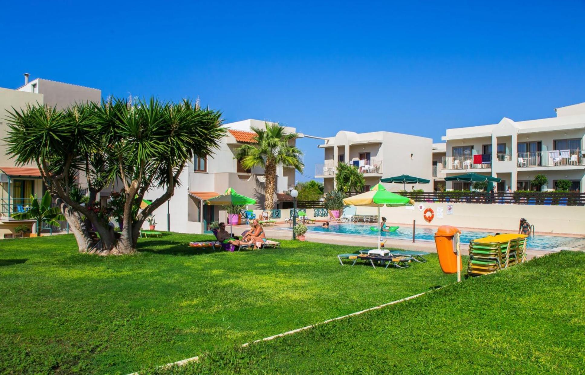 Theoni Apartments Malia  Ngoại thất bức ảnh
