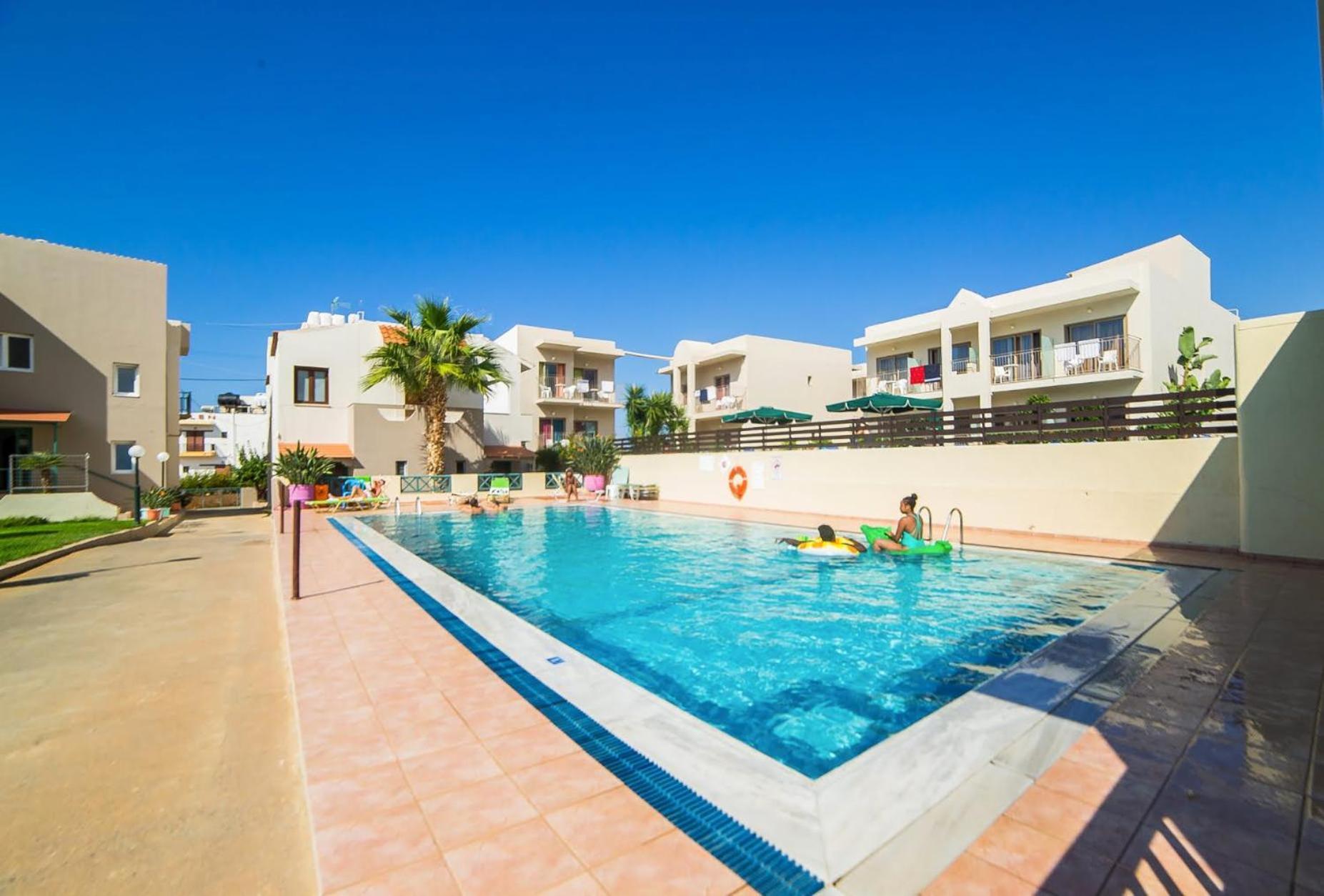 Theoni Apartments Malia  Ngoại thất bức ảnh