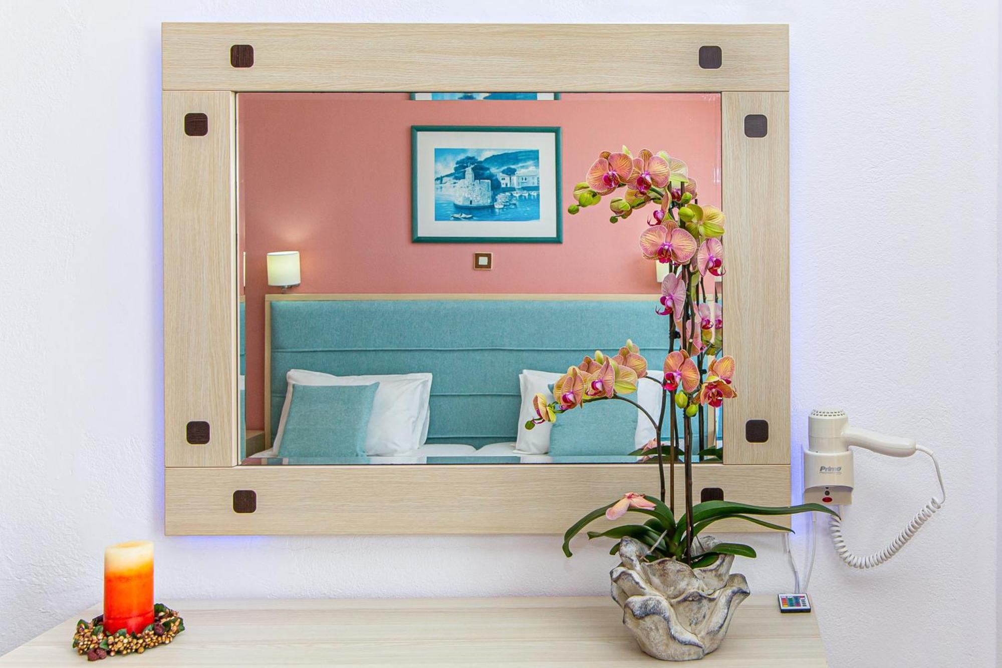 Theoni Apartments Malia  Ngoại thất bức ảnh